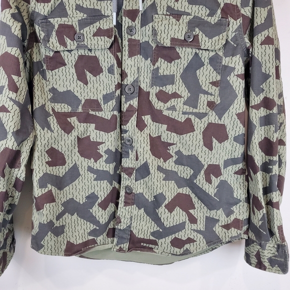 Express Hooded Scatter Camouflage Light Field Jacket Size XS Mens Button Up RARE - Picture 3 of 13